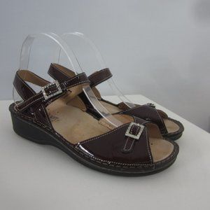 New Ecosanit Womens 6.5 - 7 Brown Patent Leather Rhinestone Ankle Sandals Italy